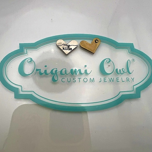Origami Owl Authentic Small Heart Plates Set - Picture 1 of 3